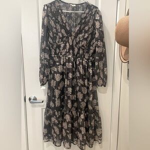 NEW…Dizzy Lizzy Metallic Floral Print Smocked Dress